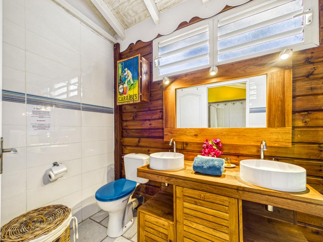 27.location villa avec piscine proche plage St François Guadeloupe